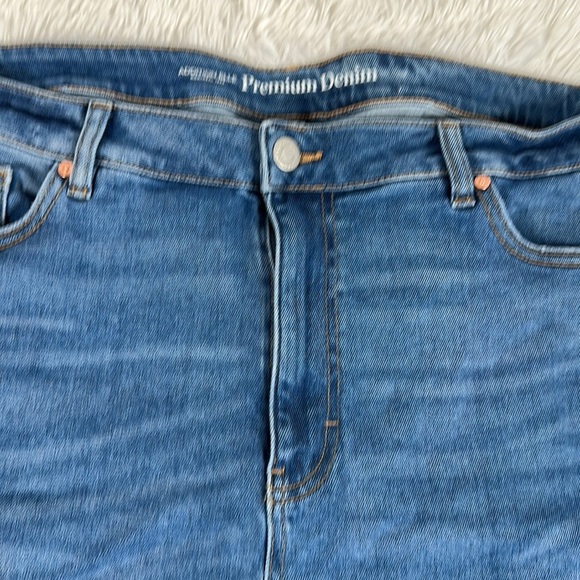 Addition Elle Blue Denim Frayed Bottom Jean Shorts - Picture 3 of 10
